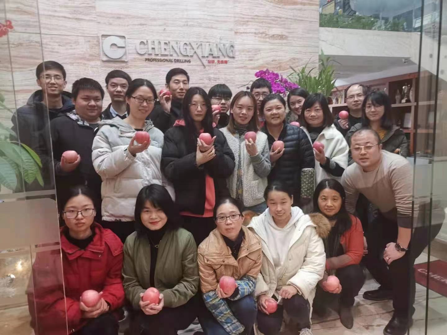 風(fēng)勁帆滿圖新志，砥礪奮進(jìn)正此時